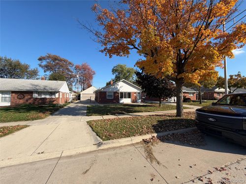 18563 Hamann St, Riverview, MI, 48193-7412 | Card Image
