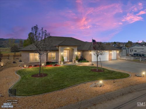 28100 Braeburn Pl, Tehachapi, CA, 93561-5204 | Card Image