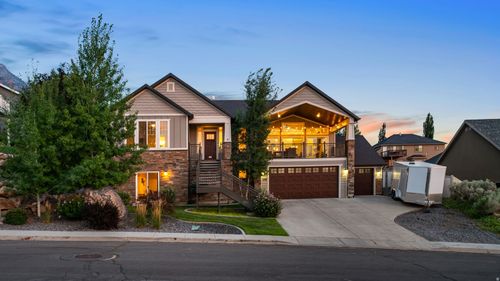 1092 E 300 S, Santaquin, UT, 84655-5605 | Card Image