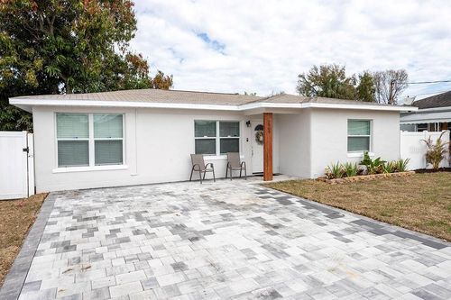 2909 W Dewey St, Tampa, FL, 33607-1209 | Card Image