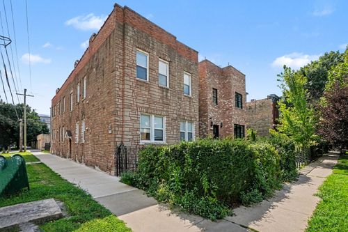 1e-2257 Hirsch St, Chicago, IL, 60622-1840 | Card Image