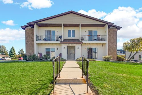 2345 Barbara Jean Dr, Schererville, IN, 46375 | Card Image