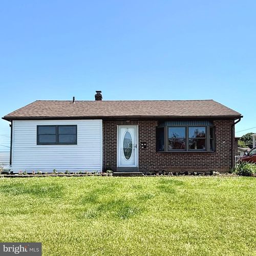 2121 N Lee Ln, ASTON, PA, 19014-2286 | Card Image