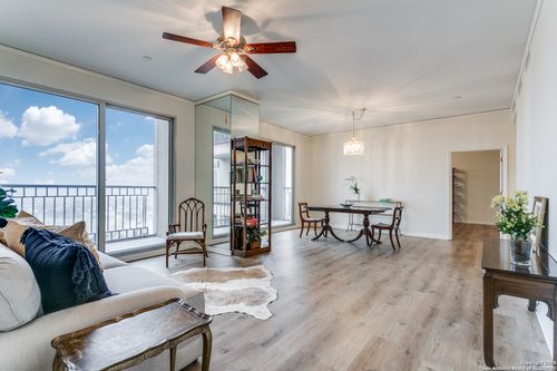 apt-2216-1 Towers Park Ln, San Antonio, TX, 78209-6441 | Card Image