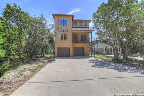 1216 Canyon Lake Dr, Canyon Lake, TX, 78133-4988 | Card Image