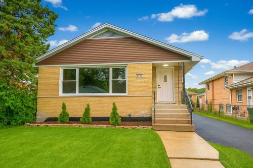 18506 Martin Ave, Homewood, IL, 60430-3622 | Card Image