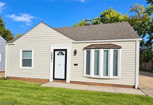 3881 E 188th Street, Cleveland, OH, 44122 | Card Image