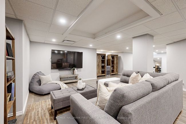 898 Darwin Dr, House other with 5 bedrooms, 4 bathrooms and 2 parking in Pickering ON | Image 37