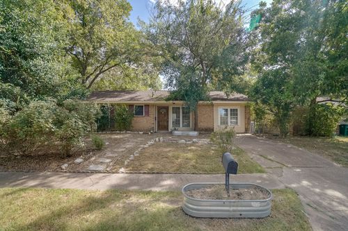 509 Treys Way, Austin, TX, 78745-4057 | Card Image