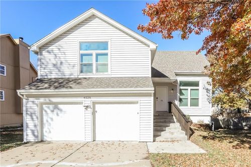 4520 Webster Drive, Lees Summit, MO, 64064 | Card Image