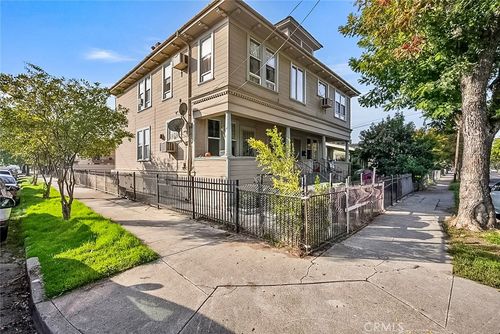 700 W Park St, Stockton, CA, 95203-2719 | Card Image