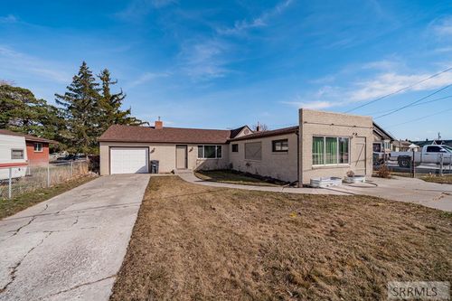 2955 S Central Avenue, Ammon, ID, 83402 | Card Image
