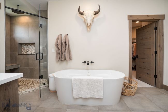 1055 Caddie Ct, House other with 6 bedrooms, 5 bathrooms and null parking in Bozeman MT | Image 25