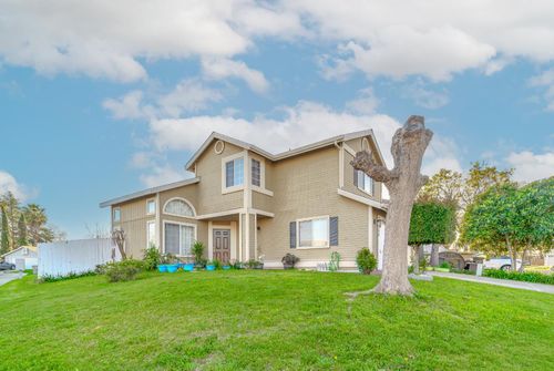 3930 Samos Way, Sacramento, CA, 95823-6718 | Card Image