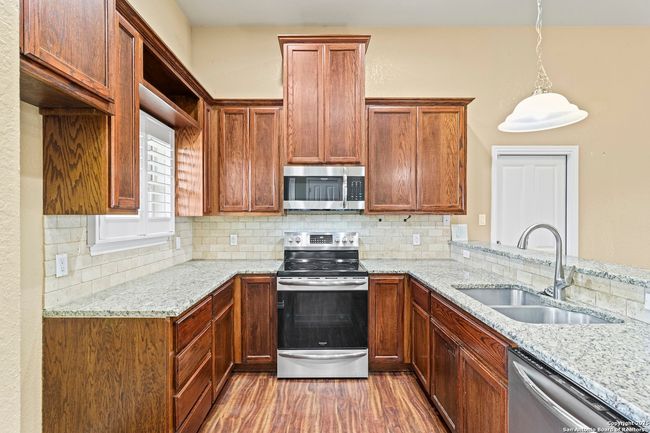1B - 118 Navarro Crossing Rd, Condo with 3 bedrooms, 2 bathrooms and null parking in Seguin TX | Image 6