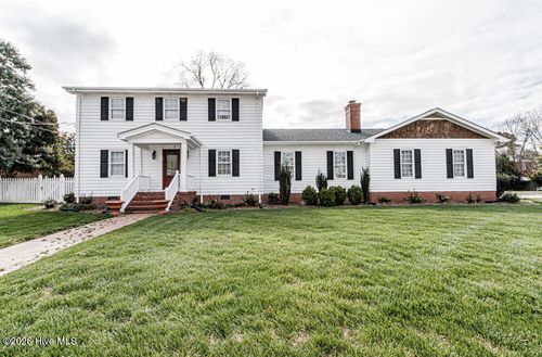 214 E Nash St, Spring Hope, NC, 27882-8193 | Card Image