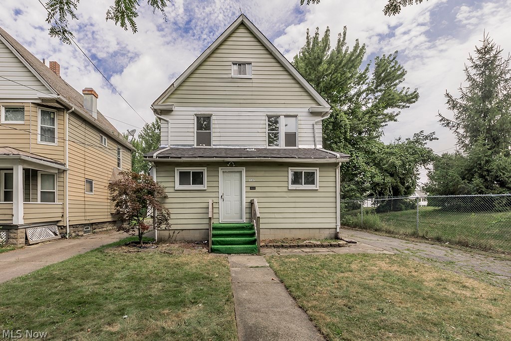Holmes Ave, Cleveland, OH 44110