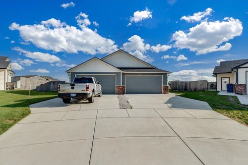 5694 E Bristol Ct, Bel Aire, KS, 67220 | Card Image