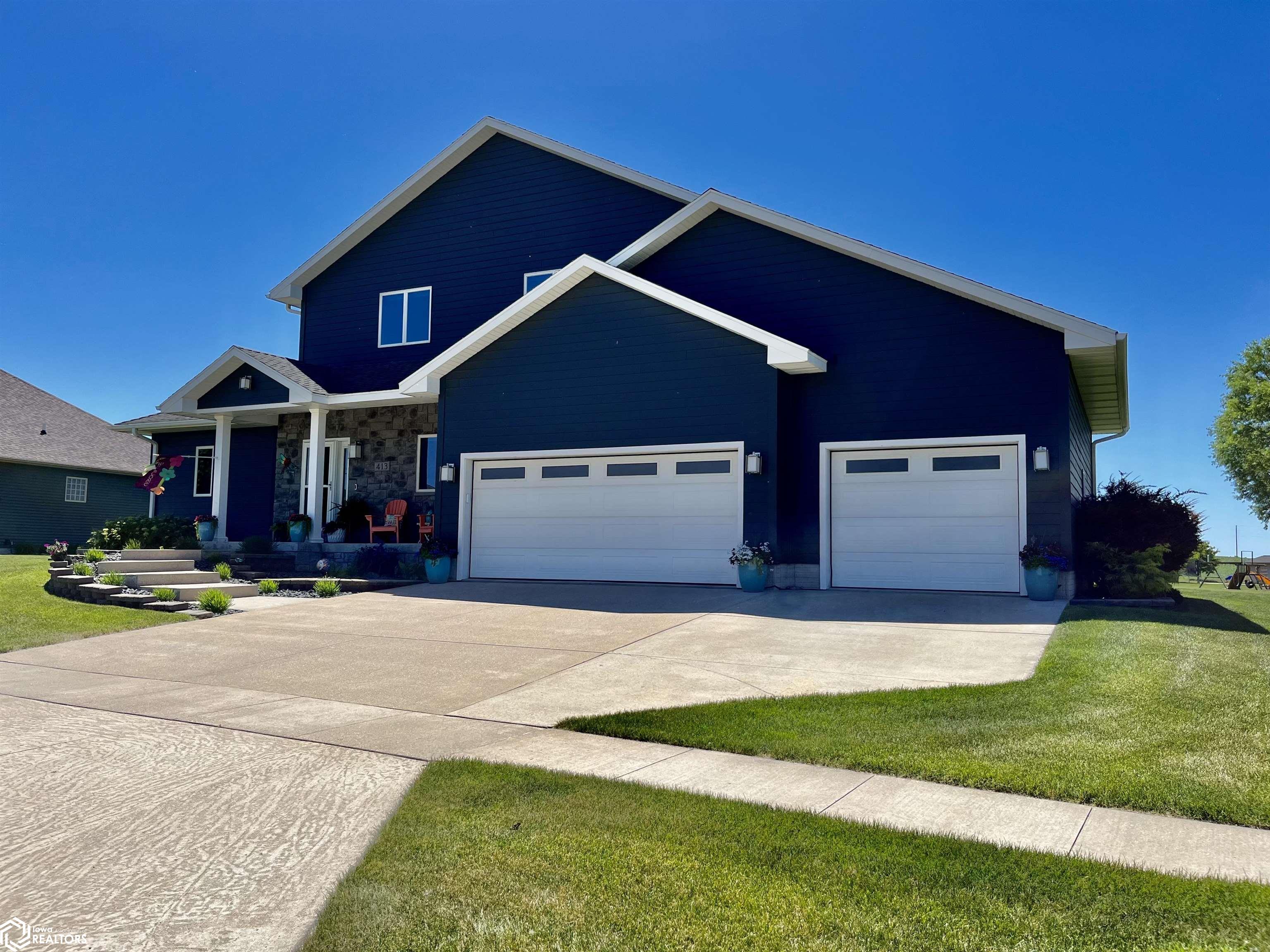 Lexington Dr, Clear Lake, IA 50428