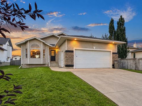 102 Pinnacle Cres, Grande Prairie, AB, T8W2T1 | Card Image