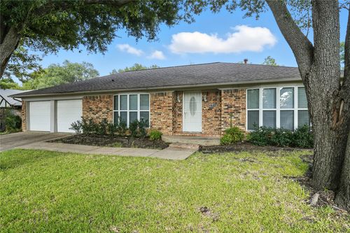 3716 Dawn Dr, North Richland Hills, TX, 76180-1542 | Card Image