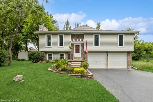 1320 Hayden Dr, Johnsburg, IL, 60051-7924 | Card Image