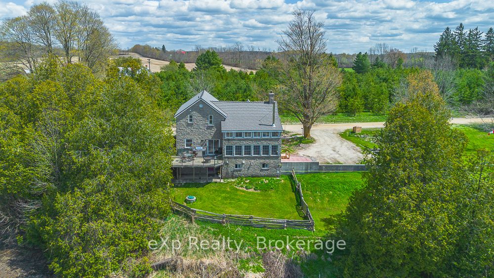Residential in Chatsworth 4