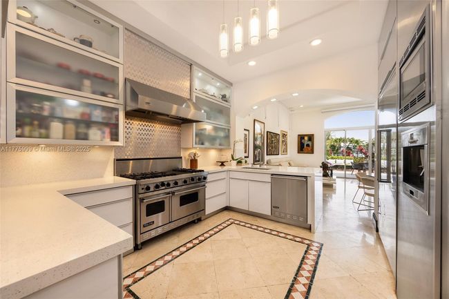 14 - 3707 Ne 214 Th St, Townhouse with 5 bedrooms, 6 bathrooms and null parking in Aventura FL | Image 14