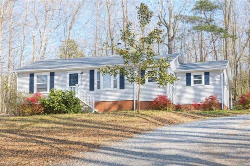 952 Andrew Hunter Rd, Franklinville, NC, 27248-8530 | Card Image