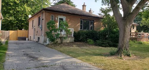 81 Maclennan Ave, Hamilton, ON, L8V1X5 | Card Image