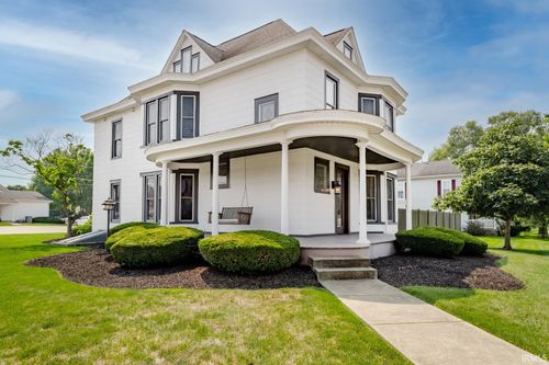 400 S Prairie St, Brookston, IN, 47923-8150 | Card Image