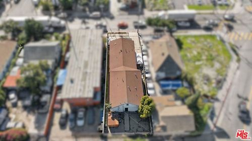 1523 E Vernon Ave, Los Angeles, CA, 90011-3830 | Card Image