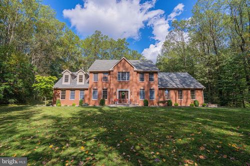 3171 Willow Run Rd, Kutztown, PA, 19530-8558 | Card Image