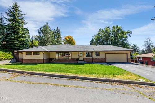 1850 Lawrence St, Klamath Falls, OR, 97601-1821 | Card Image