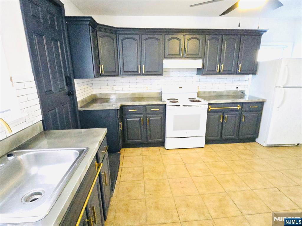 Residential Lease in Newark
