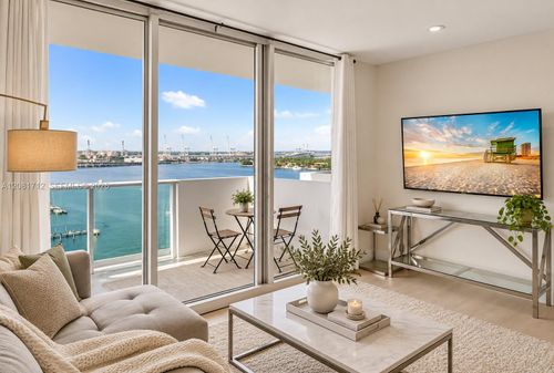 ph28-1200 West Ave, Miami Beach, FL, 33139-4377 | Card Image