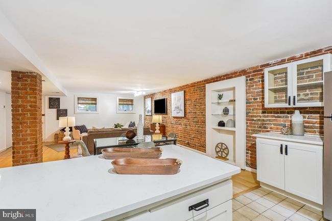 APT-1 - 1738 T St Nw, Condo with 2 bedrooms, 1 bathrooms and null parking in WASHINGTON DC | Image 12