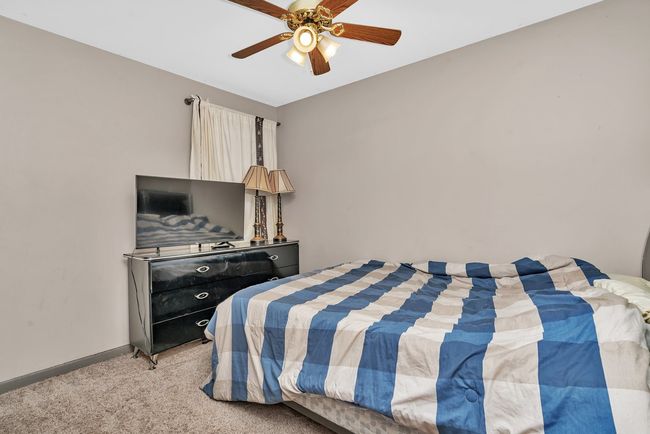 1 Red Wing Ct, House other with 4 bedrooms, 2 bathrooms and 2 parking in Woodridge IL | Image 13