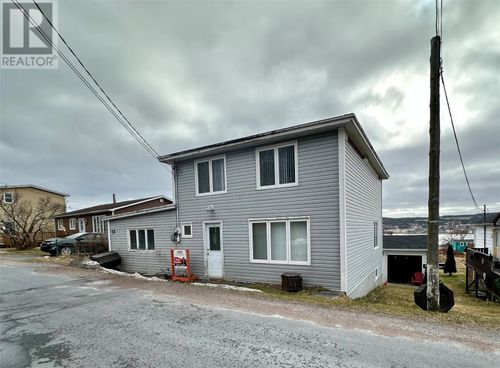 13 Crowdy St, Carbonear, NL, A1Y | Card Image