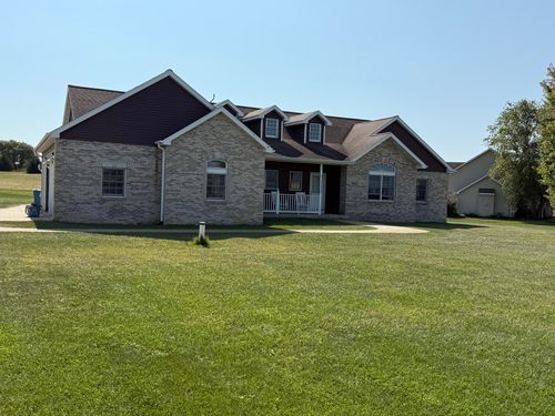 8750 Winter St, Rock Falls, IL, 61071-8814 | Card Image