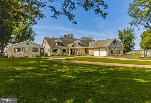 8 Isaacs Dr, PENNSVILLE, NJ, 08070-9650 | Card Image