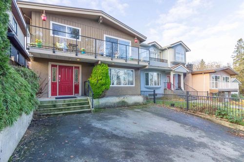 111 Fell Ave N, Burnaby, BC, V5B1L3 | Card Image