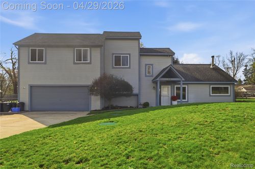 3357 Giddings Blvd, Highland, MI, 48356-2038 | Card Image