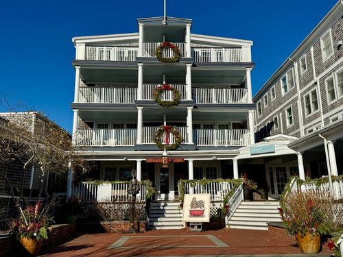 r-2-38 North Water Street, Edgartown, MA, 02539 | Card Image