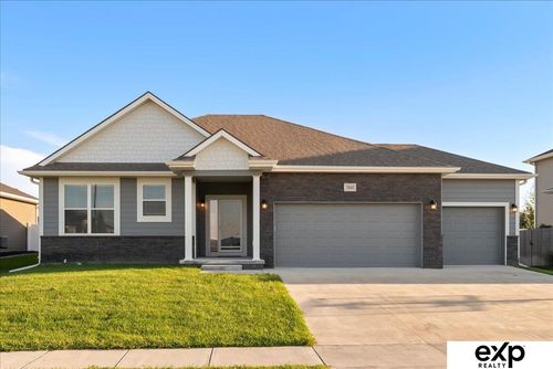 6859 Stony Point Dr, Papillion, NE, 68133-2741 | Card Image