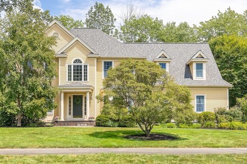 18 Harvest Moon Dr, Natick, MA, 01760-5889 | Card Image