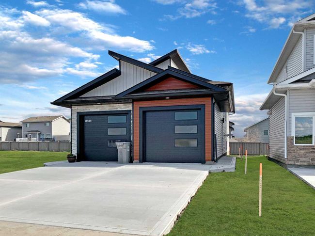 A - 10209 128 Avenue, Home with 2 bedrooms, 1 bathrooms and null parking in Grande Prairie AB | Image 2