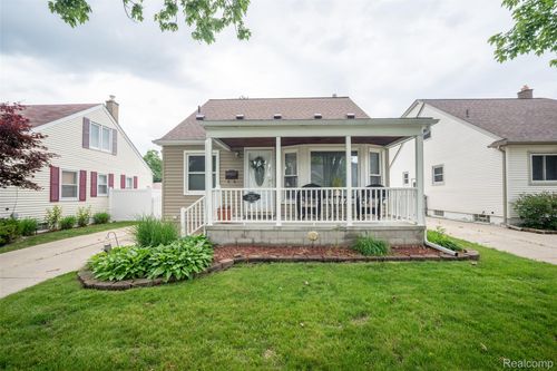 2252 Tyler Ave, Berkley, MI, 48072-4025 | Card Image