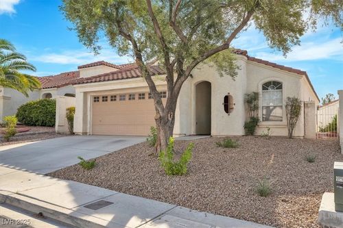 211 Misty Garden St, Henderson, NV, 89012-3257 | Card Image