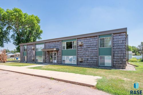 3505 S Hawthorne Ave Avenue, Sioux Falls, SD, 57105 | Card Image